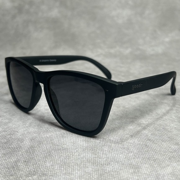 Goodr A Unicorn's Calamity Polarized Sunglasses Black - Picture 1 of 8